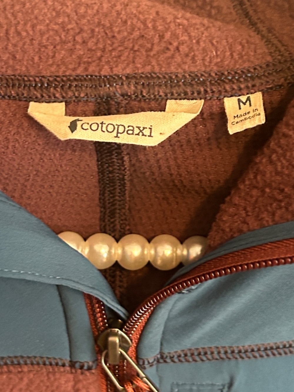 Cotopaxi Abrazo Hooded Full-Zip Fleece Womens Jacket Blue/Wine Medium - Picture 3 of 5